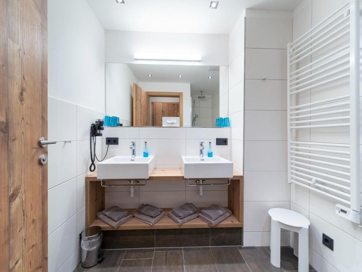 Spacious With Sauna * Saalbach-Hinterglemm