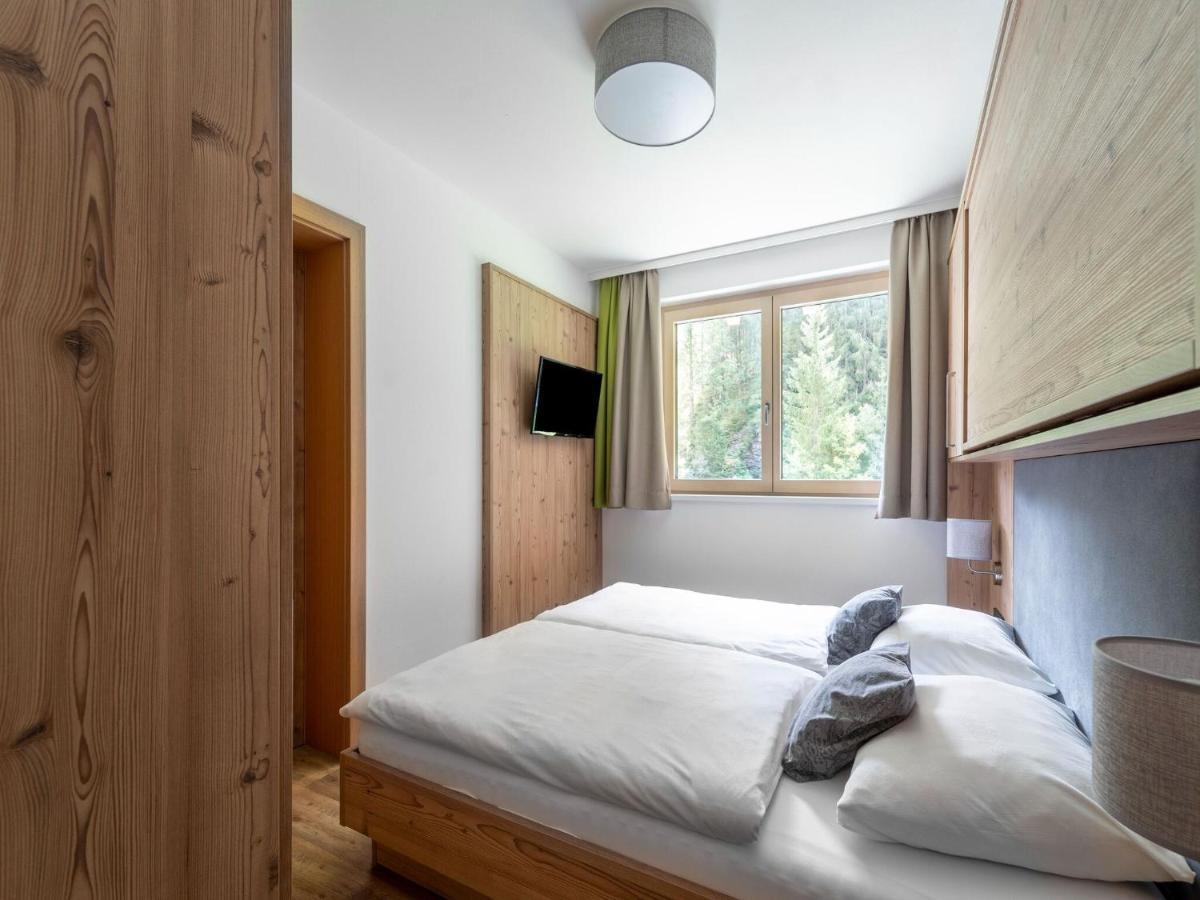 Spacious With Sauna Chalet Saalbach-Hinterglemm